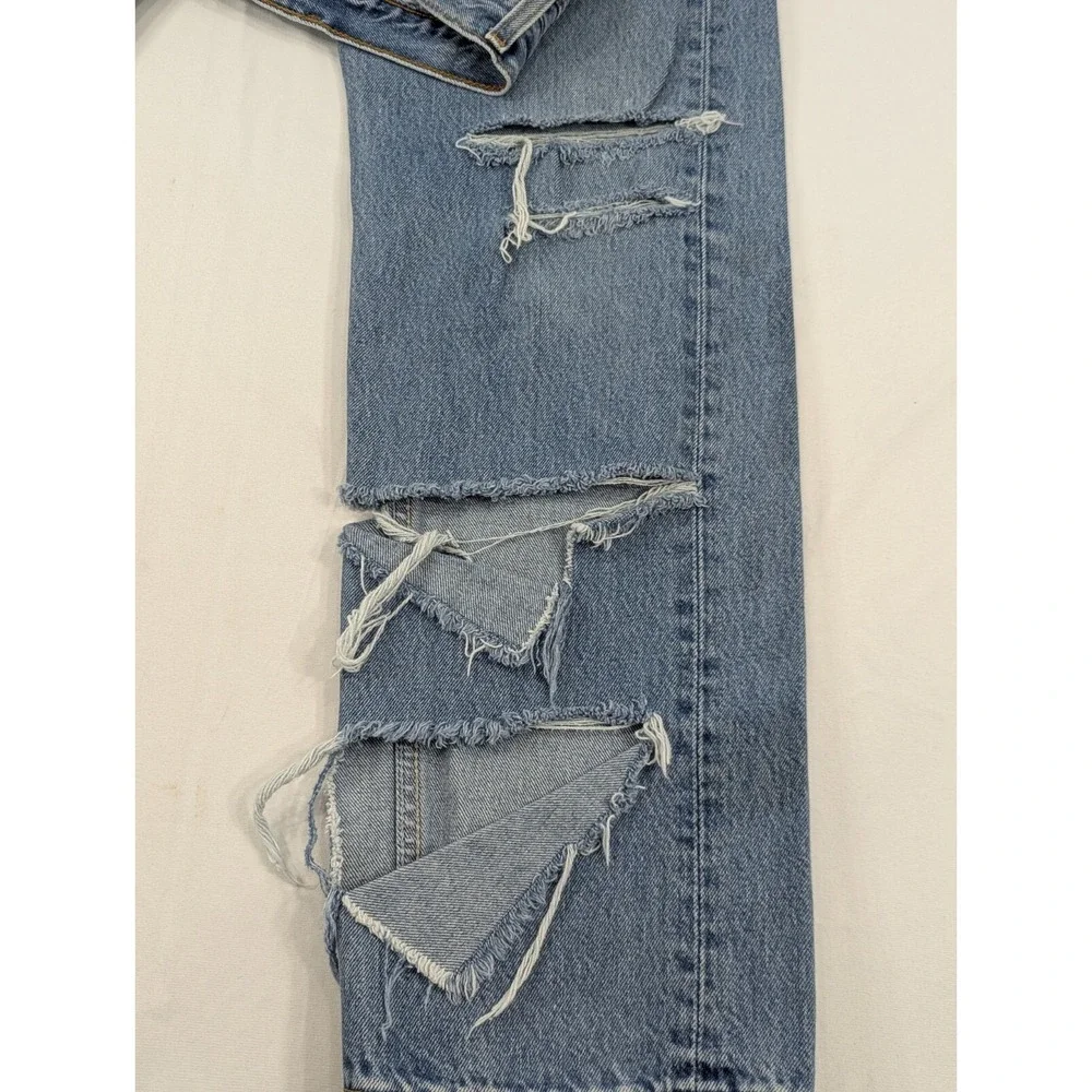 Vintage Levi's 501‎ 34x31 (36x32 Tag) Made In USA Light  Jeans Distressed Ripped